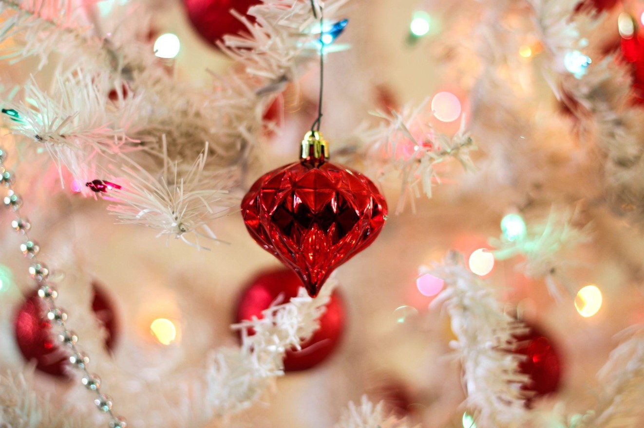 The King of Christmas: Lighted Tree Toppers